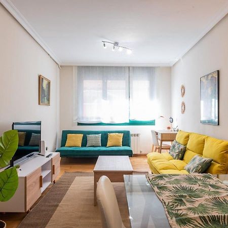 Apartamento Centrico Con Wifi Y Parking De Coche Tamano Medio Onís Eksteriør bilde
