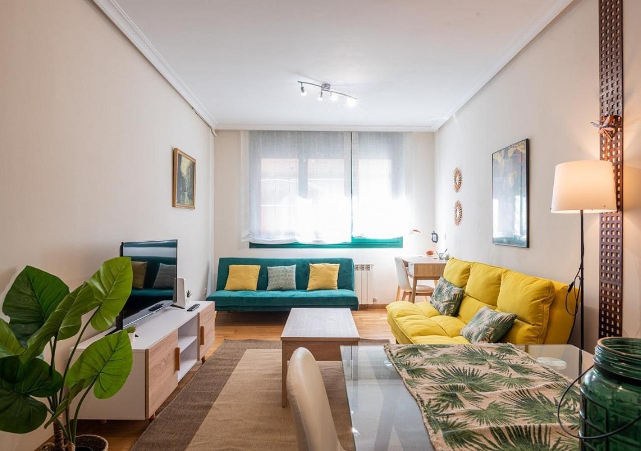 Apartamento Centrico Con Wifi Y Parking De Coche Tamano Medio Onís Eksteriør bilde