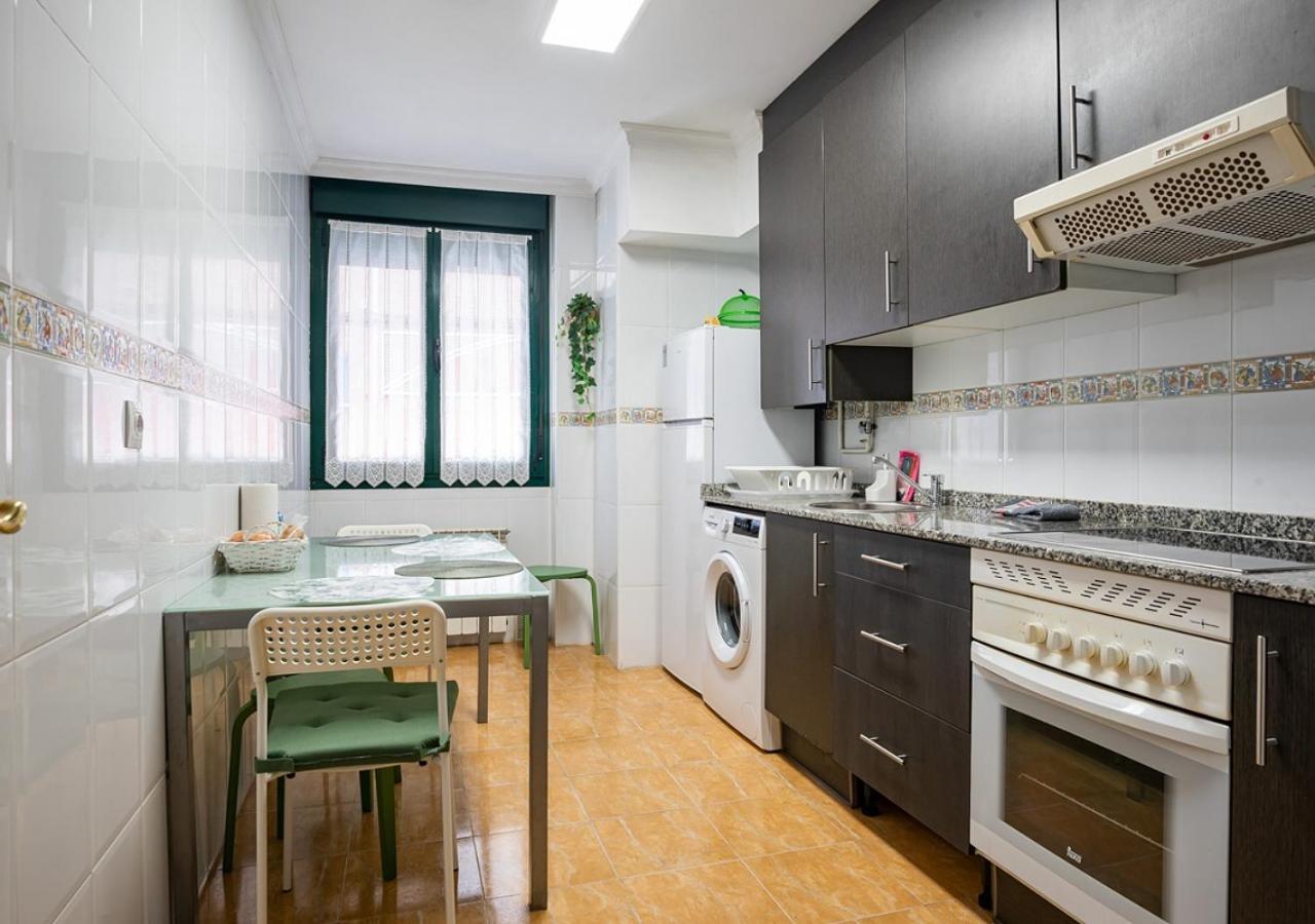 Apartamento Centrico Con Wifi Y Parking De Coche Tamano Medio Onís Eksteriør bilde
