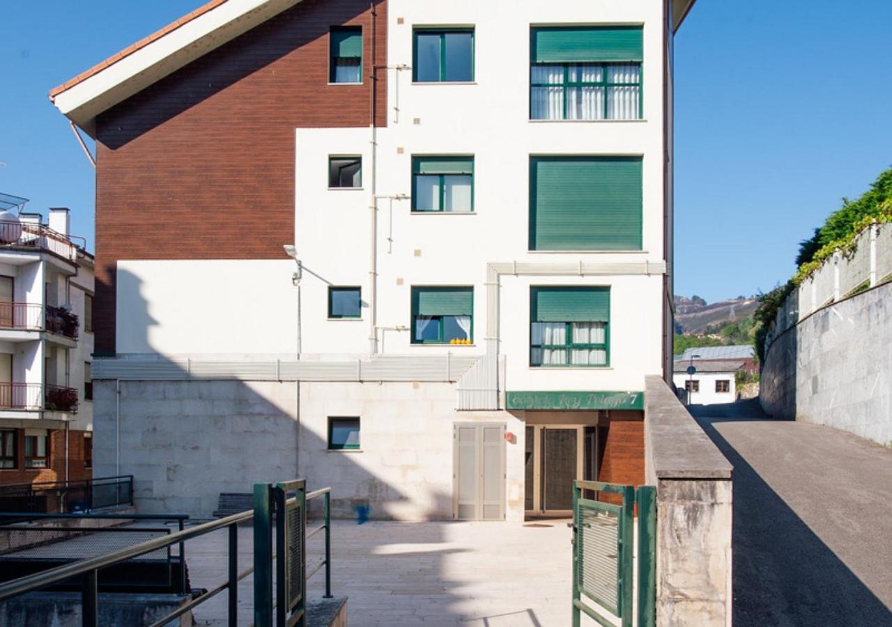 Apartamento Centrico Con Wifi Y Parking De Coche Tamano Medio Onís Eksteriør bilde